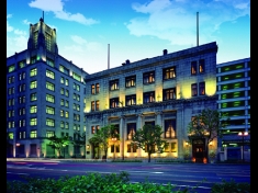 神戸旧居留に佇む歴史的な建築物チャータードビル